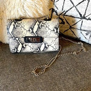 Steve Madden Crossbody, Snakeprint, NWT
